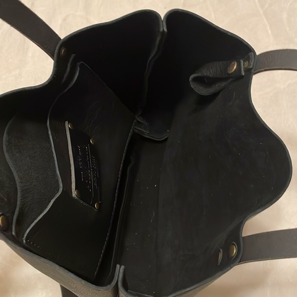 Portland leather handbag - Picture 5 of 6